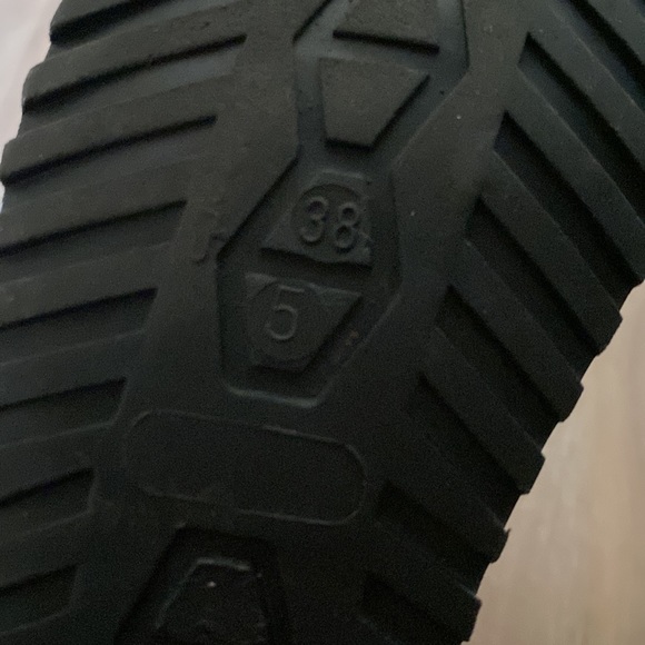 Emilio Pucci rainboots. - Picture 13 of 13